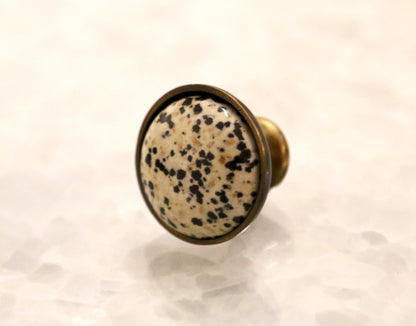 Dalmatian Knob
